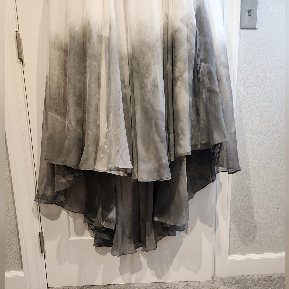 EUC, Sweet Caroline Cordelia Skirt, color: Smoke Show, Pockets, bridal sz20 - Picture 3 of 9